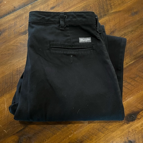 Wrangler • Riata Pants - Picture 2 of 6
